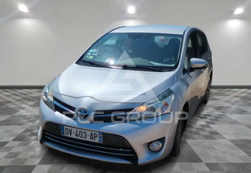 2015 Toyota VERSO