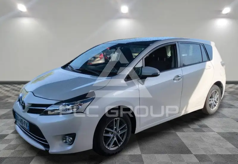 2015 Toyota VERSO
