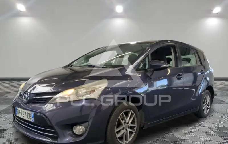 2015 Toyota VERSO