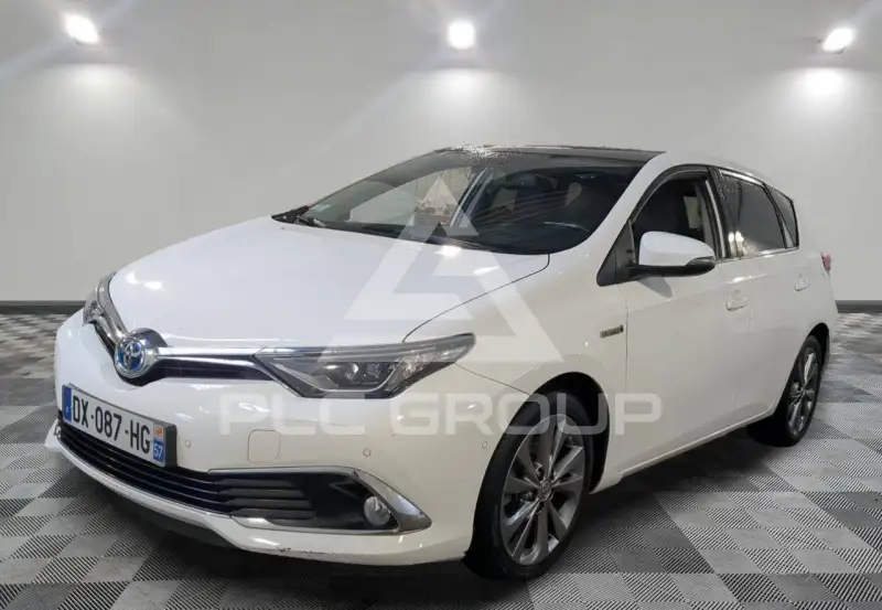 2015 Toyota AURIS