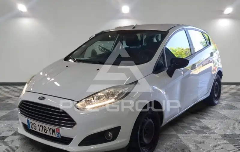 2015 Ford FIESTA