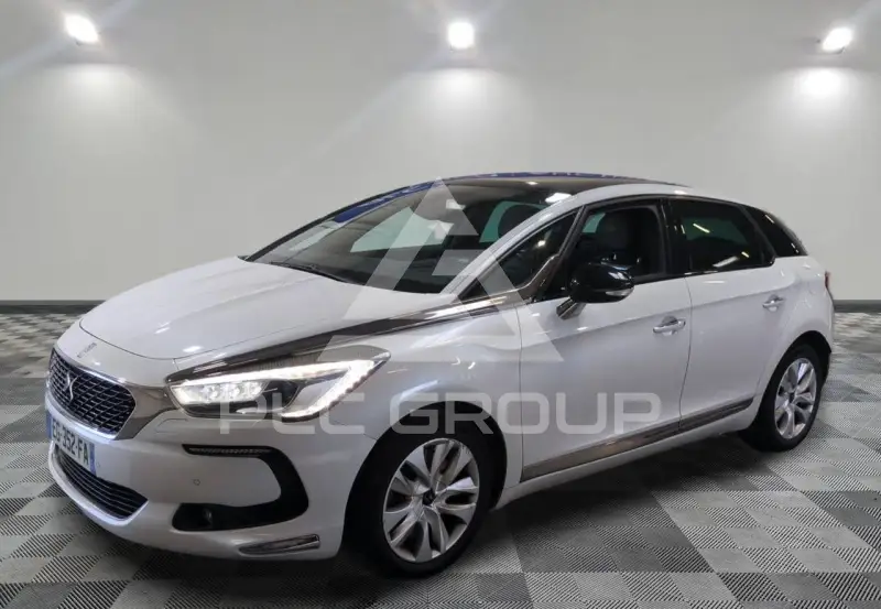 2016 DS DS5