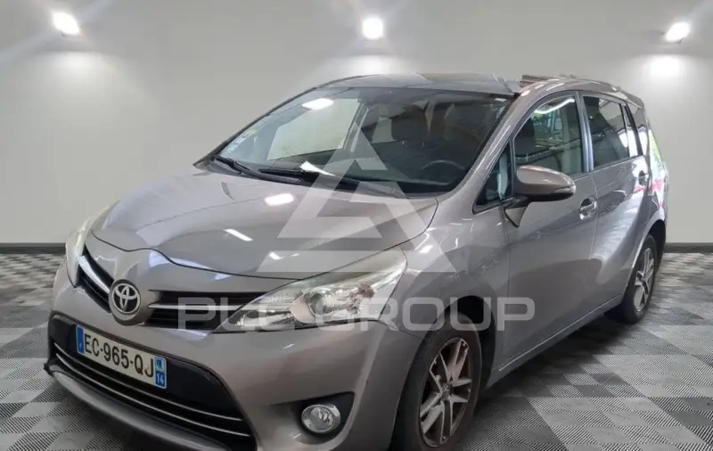 2016 Toyota VERSO