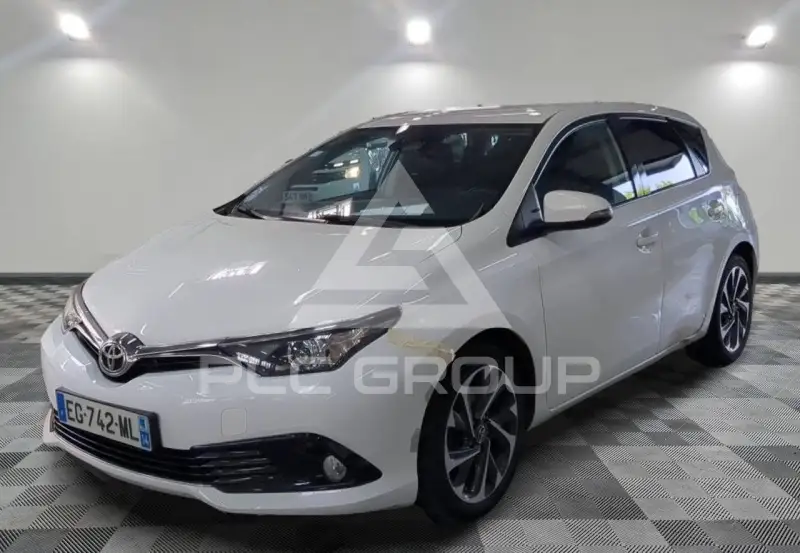 2016 Toyota AURIS