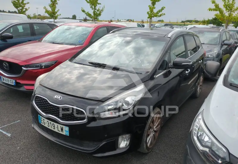 2016 KIA Carens