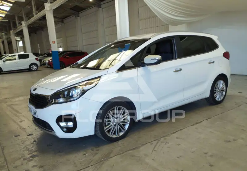 2017 KIA Carens