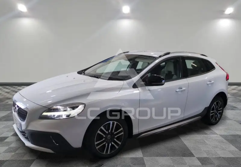 2019 Volvo V40