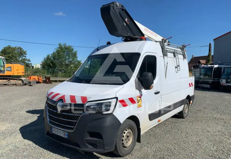 2020 Renault Master