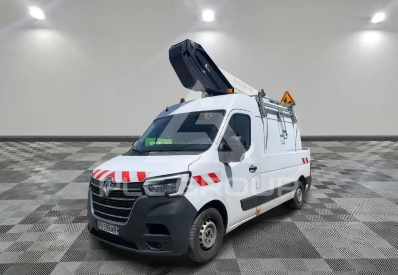 2020 Renault Master