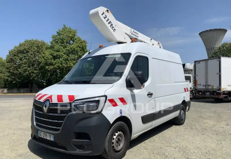 2021 Renault Master