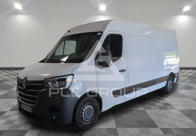 2022 Renault Master
