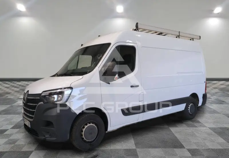 2022 Renault Master