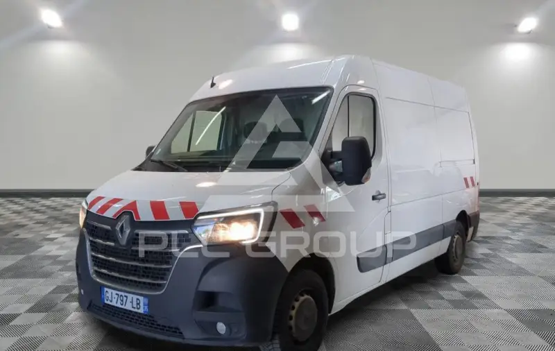 2022 Renault Master