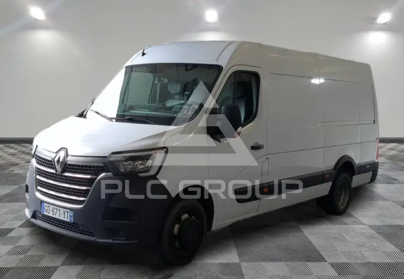 2022 Renault Master