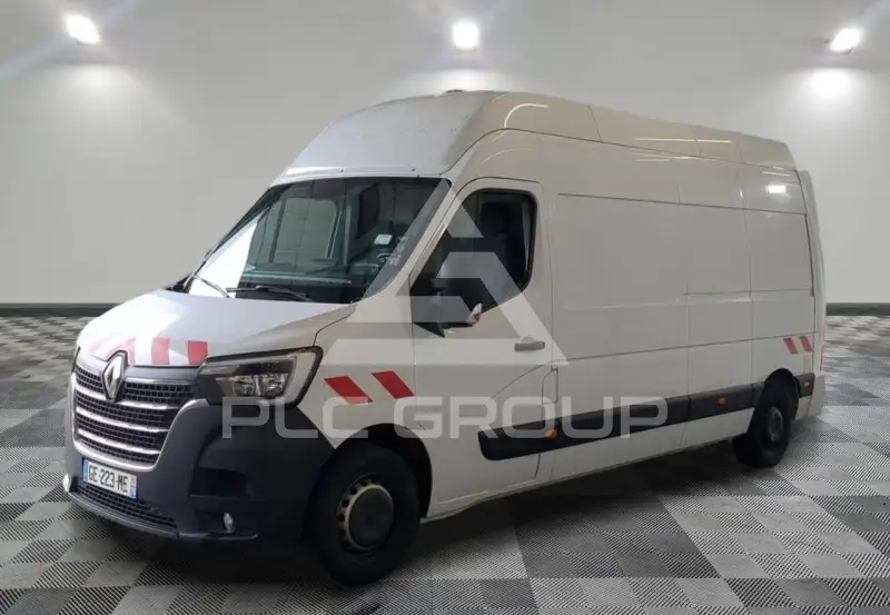 2022 Renault Master