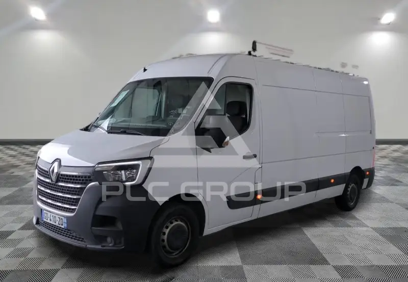 2022 Renault Master
