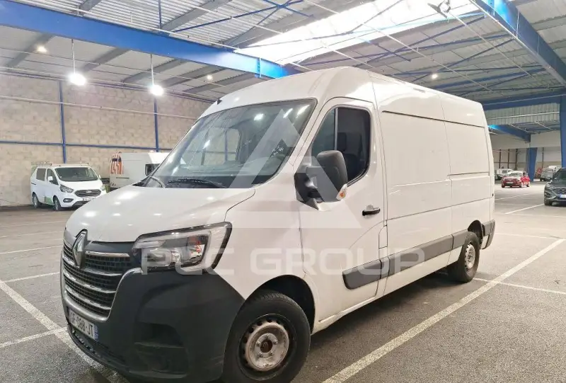 2022 Renault Master
