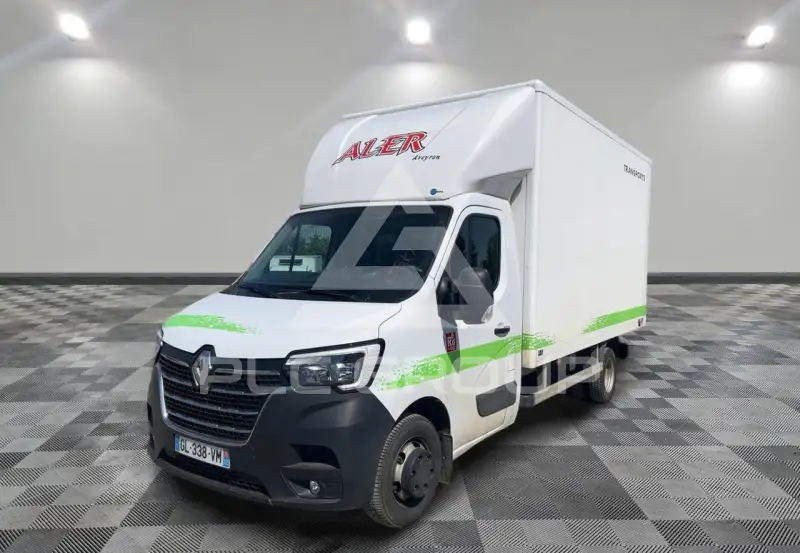 2023 Renault Master