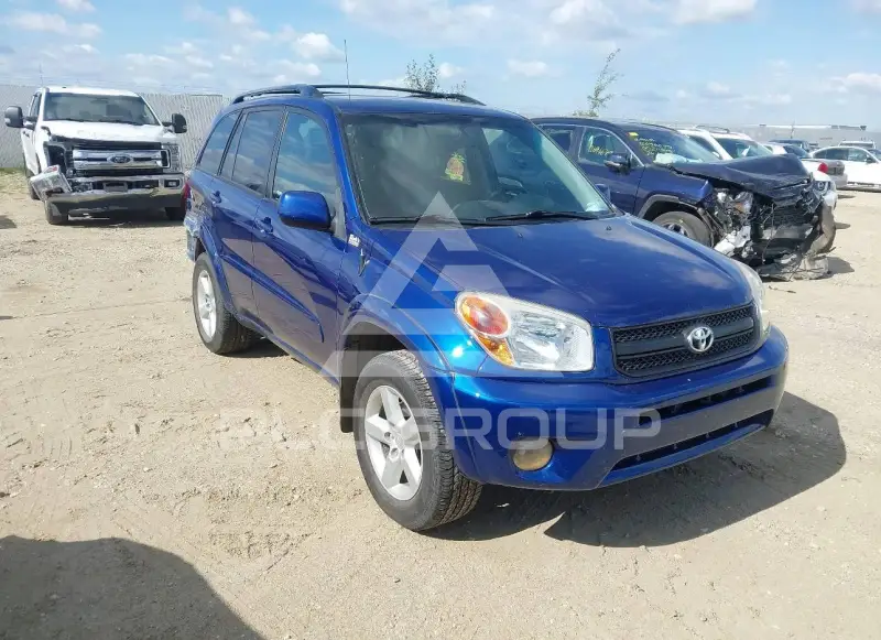2005 Toyota RAV4 photo