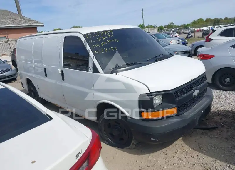 2006 Chevrolet Express Van photo