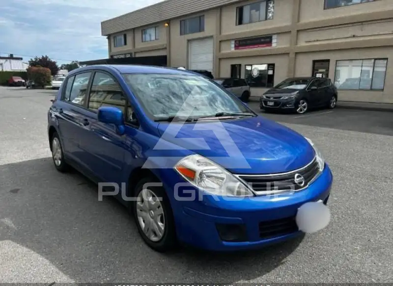 2010 Nissan VERSA photo
