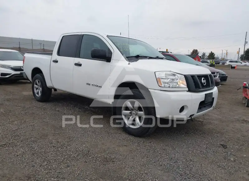 2010 Nissan TITAN фото