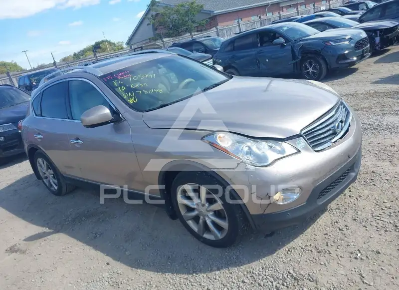 2010 Infinity EX35 photo