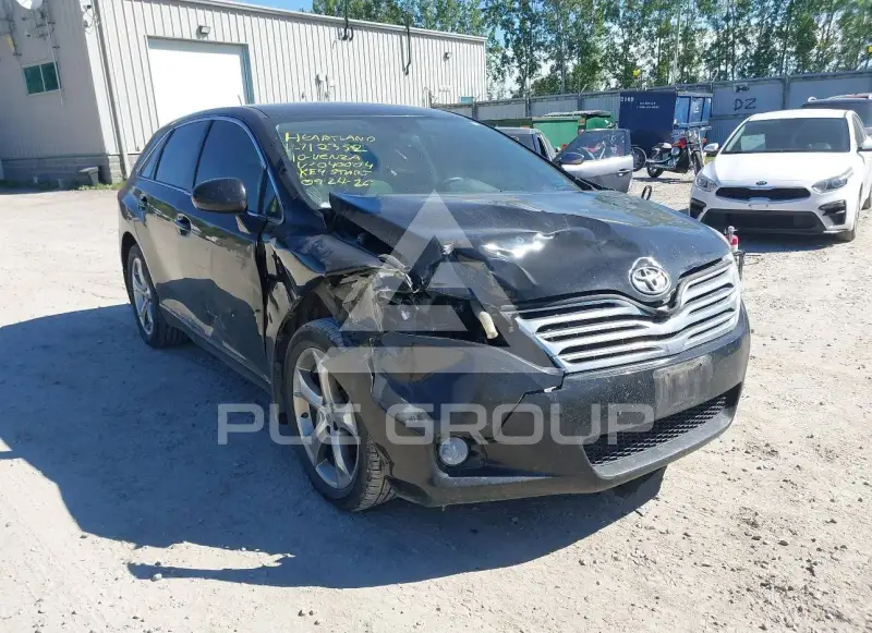 2010 Toyota VENZA photo