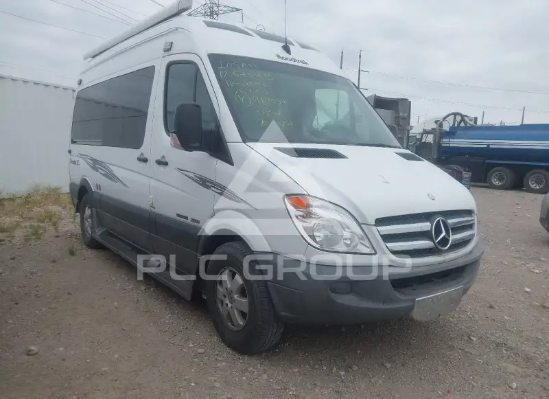 2010 Mercedes Benz Sprinter photo