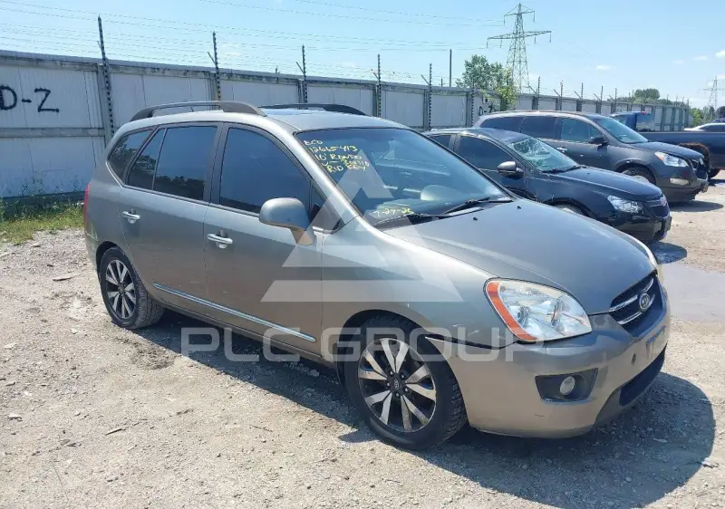 2010 KIA Rondo фото