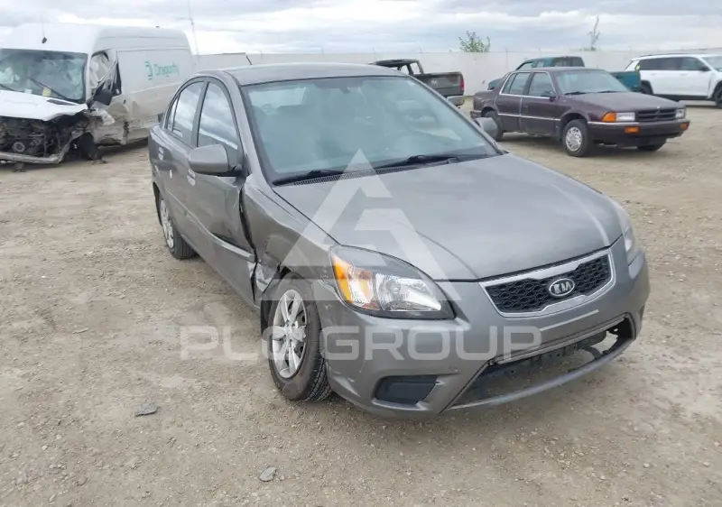 2010 KIA Rio photo