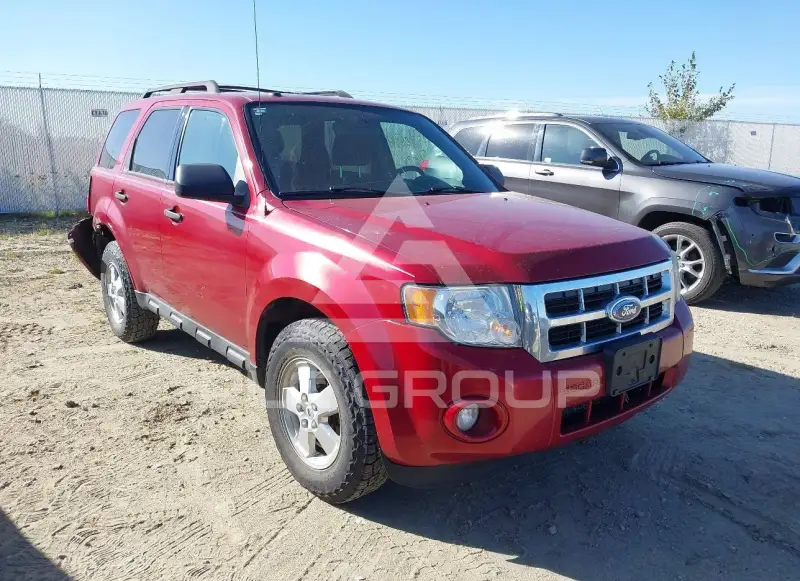 2010 Ford ESCAPE photo
