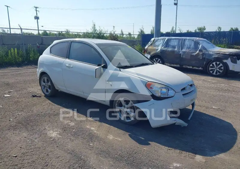 2010 Hyundai Accent фото