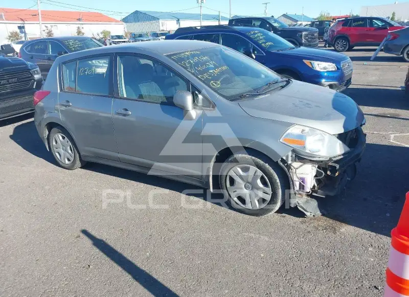 2011 Nissan VERSA photo