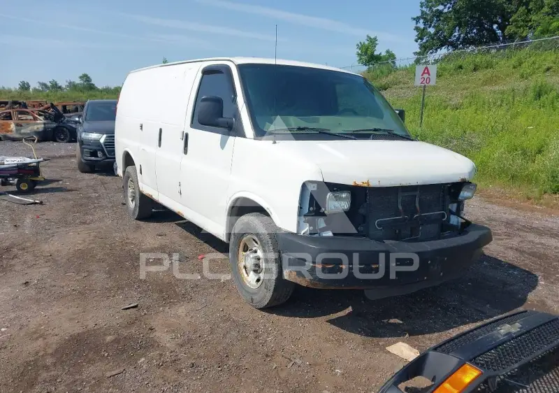 2011 Chevrolet EXPRESS photo