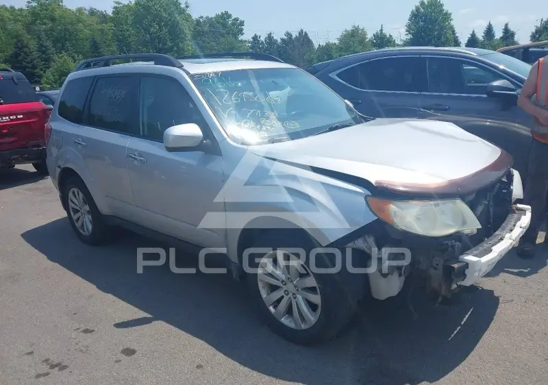 2011 Subaru FORESTER фото