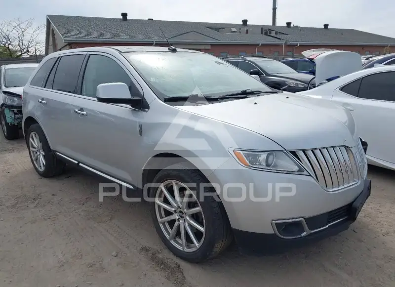 2011 Lincoln MKX photo
