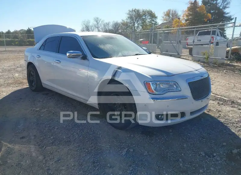 2011 Chrysler 300 photo