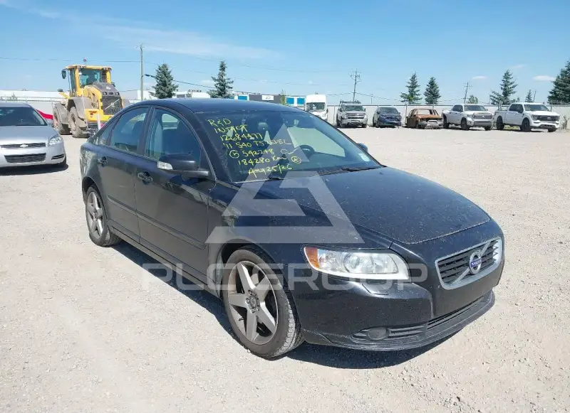 2011 Volvo S40 фото