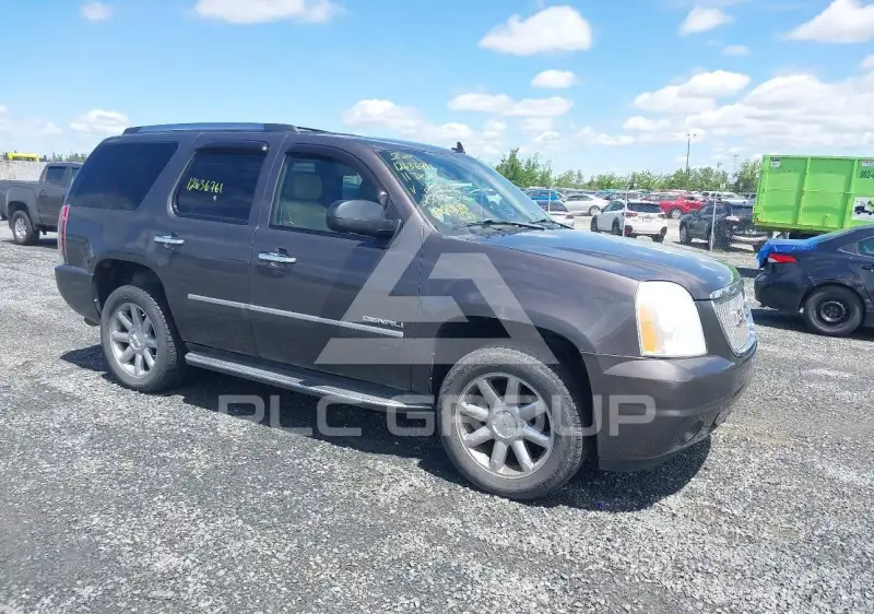 2011 GMC YUKON фото