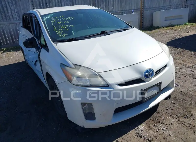 2011 Toyota PRIUS фото