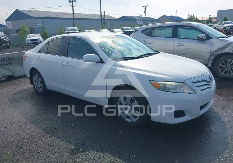 2011 Toyota CAMRY фото