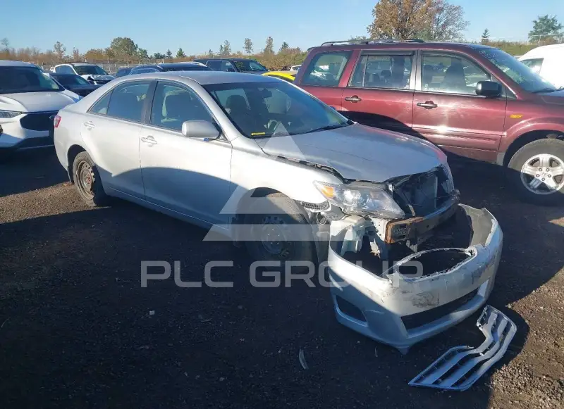2011 Toyota CAMRY photo