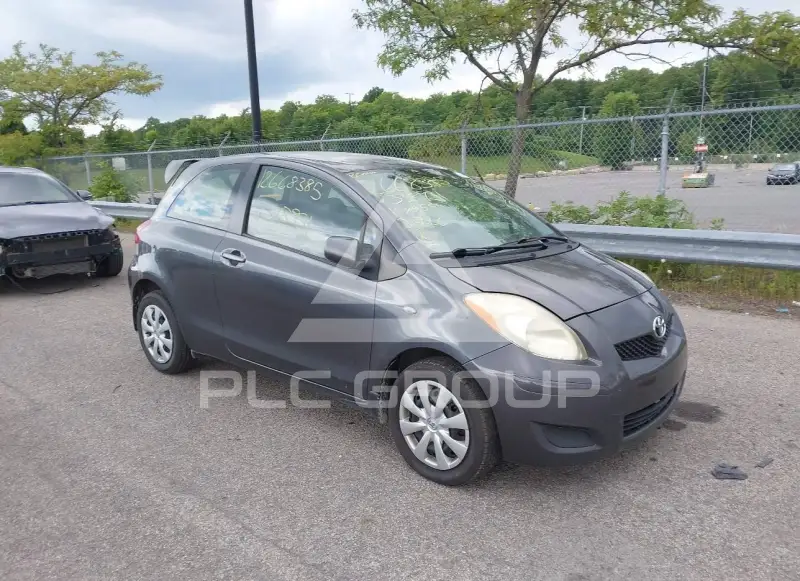2011 Toyota YARIS фото