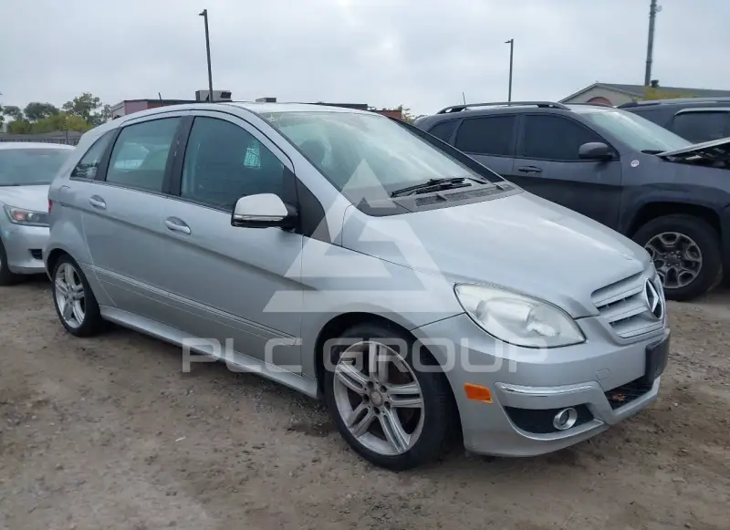 2011 Mercedes Benz B 200 фото