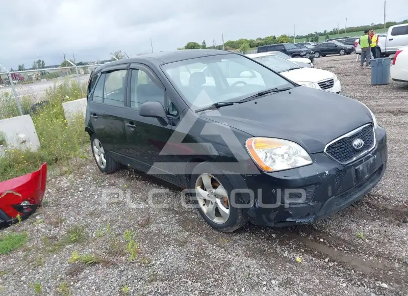 2011 KIA Rondo фото