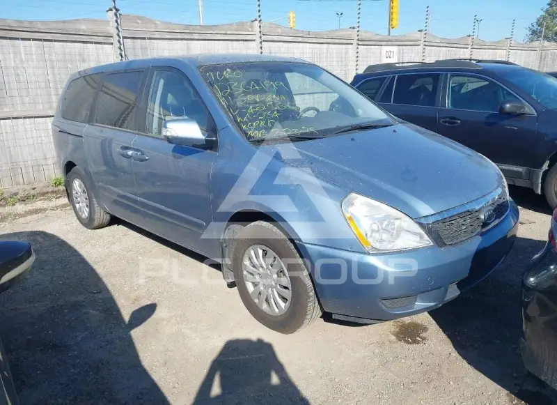 2011 KIA Sedona фото