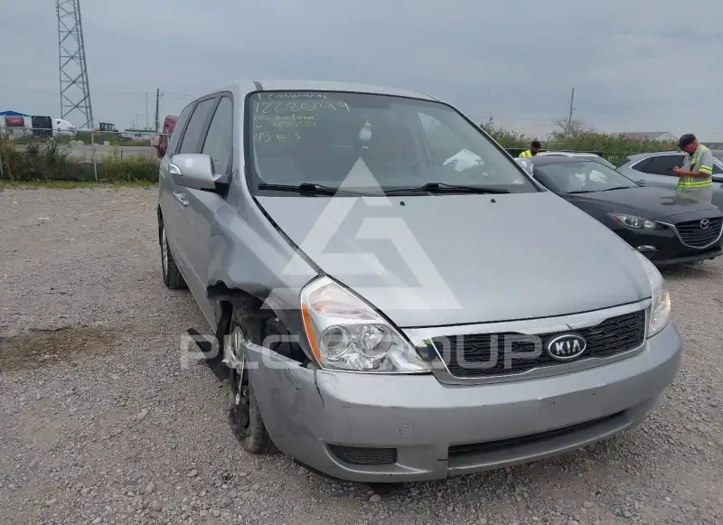 2011 KIA Sedona фото