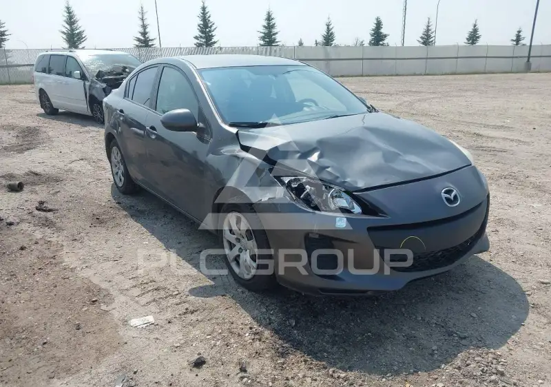 2012 Mazda 3 photo
