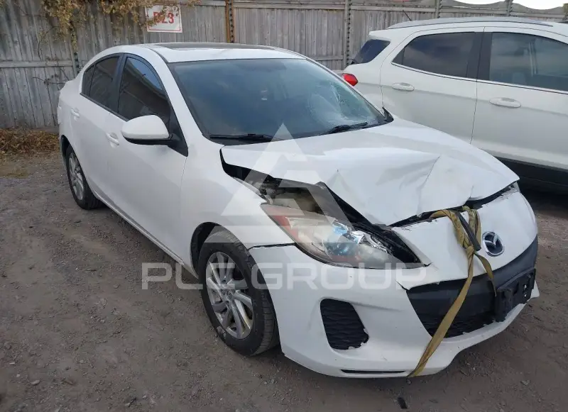 2012 Mazda 3 photo